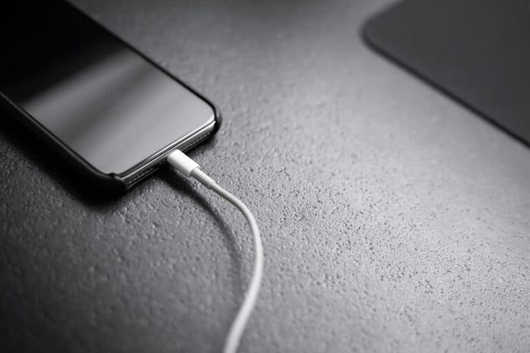 iPhone 無法充電怎麼辦?原因解析與完整解決方法