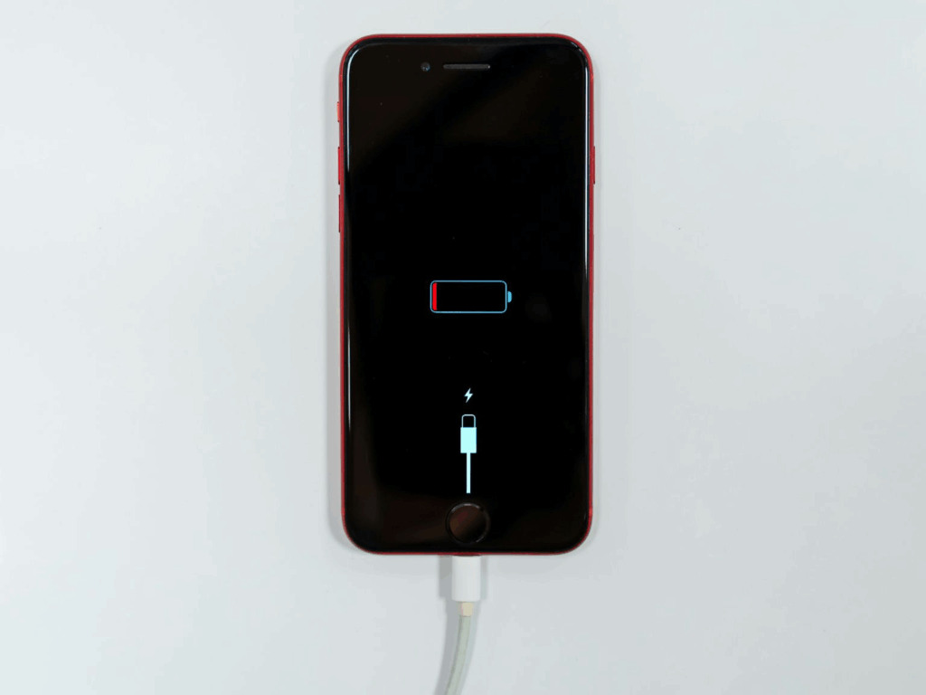 選擇iPhone 原廠電池,延長 iPhone 壽命/Photo by Wengang Zhai on Unsplash