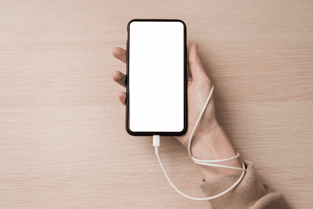 📌 iPhone 無法開機時，可依照充電、強制重啟與系統修復等步驟逐一排查。