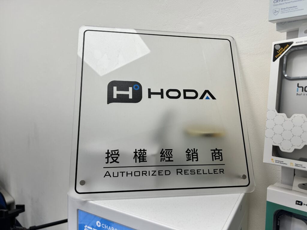 FixMaster 維修大師推薦的 HODA 鏡頭貼，專業防護不犧牲畫質